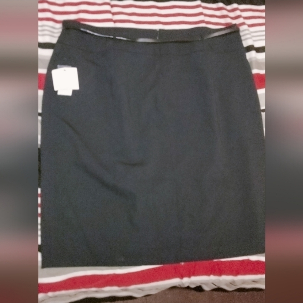 Calvin Klein Classic Black Pencil Skirt